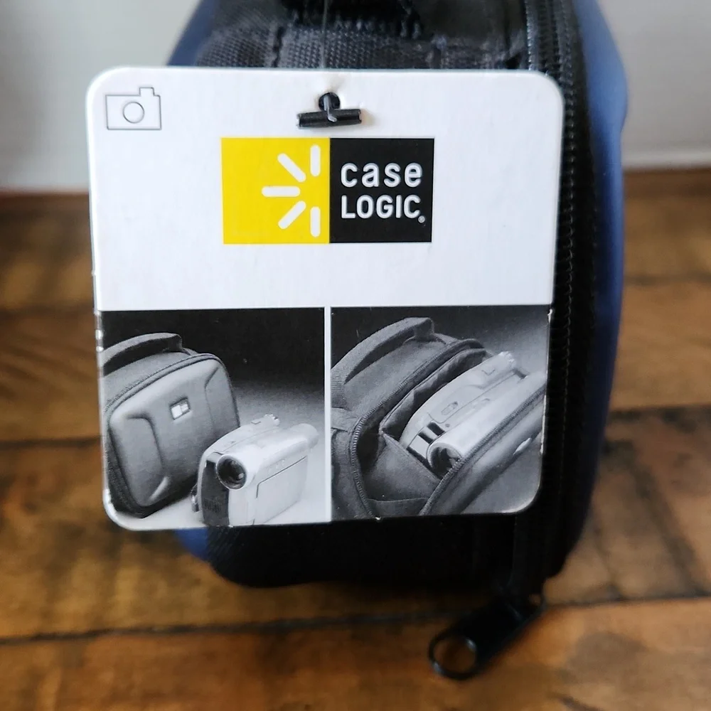Case Logic Camera Game System Case - Picture 2 of 5